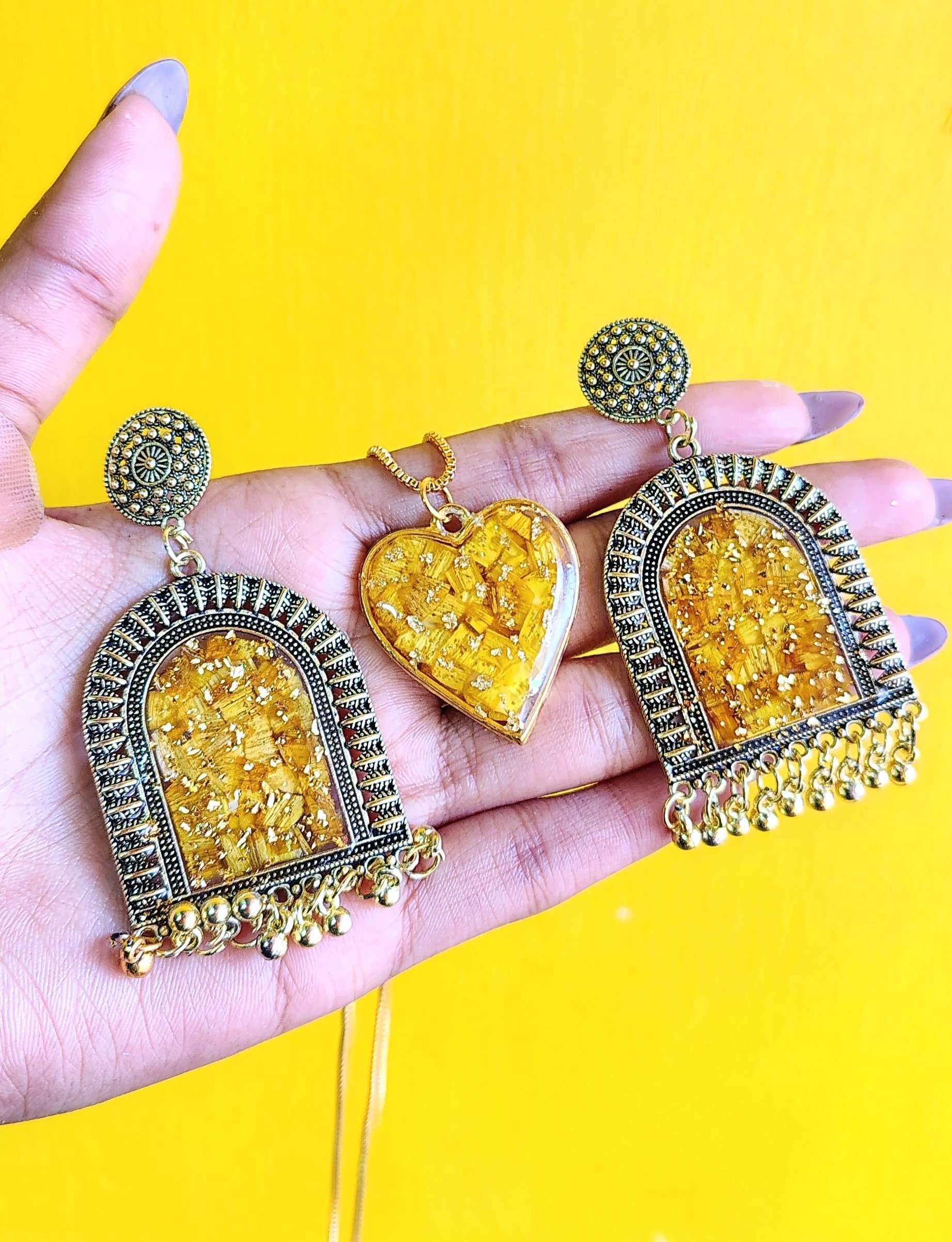 Sunehri Blossom Set 🌼✨ - Image 1